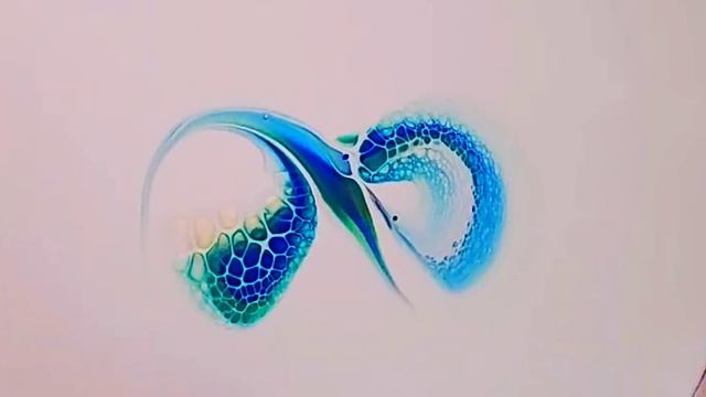 Gorgeous Abstract Fluid Art ~ Blue Marlin or Hummingbird? #tlp #acrylicpouring смотреть онлайн