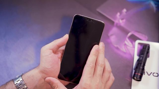 Vivo V23 - Un smartphone fait pour TikTok et Instagram смотреть онлайн