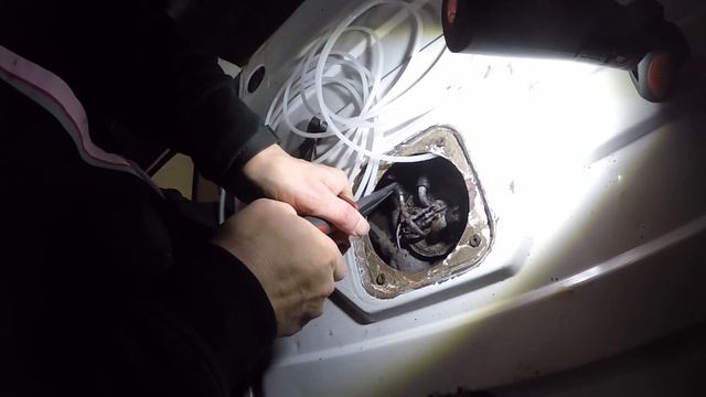 Einbau der Autoterm Binar 5S Wasserstandheizung смотреть онлайн