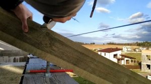 #Установка и запиливаие стропил.Выравнивание стропил по плоскости.