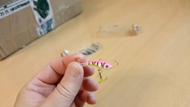 Распаковка посылки с балансиром Akara Skull по заказу Fmagazin смотреть онлайн