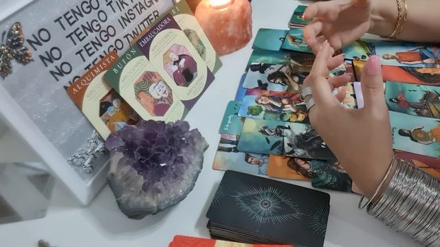 A las dos y media de la madrugada alguien ve algo tuyo llorando escribiéndote esto!!??? смотреть онлайн