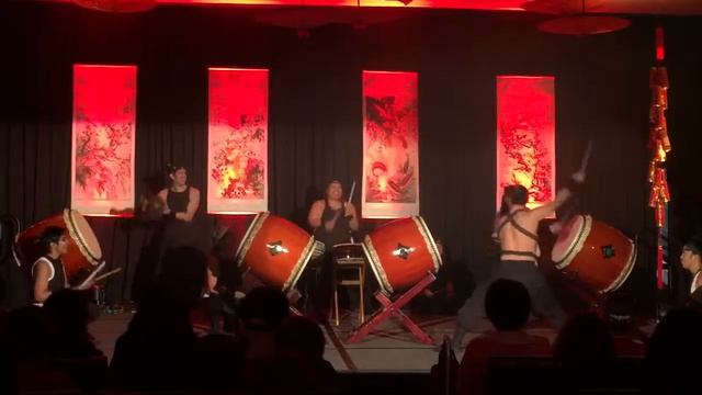 Naruwan Taiko - Valley View Casino Lunar New Year Celebration 01/31/2016 - 1 of 3 смотреть онлайн