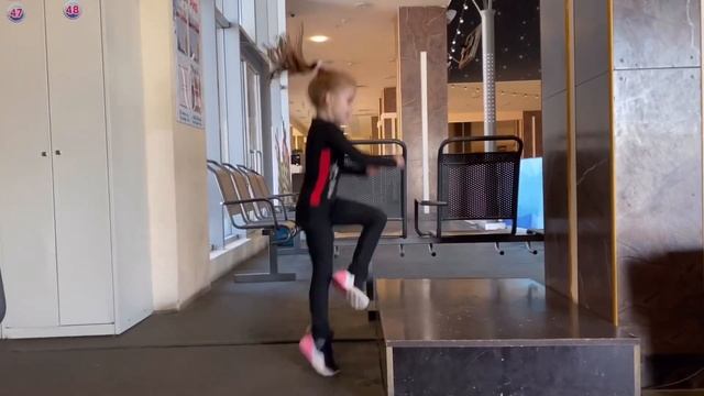 Лебедева Мирослава 5 лет!!! Фигурное катание смотреть онлайн