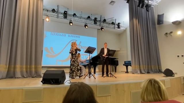 Джон Раттер. "Вальс" из "Античной сюиты" смотреть онлайн