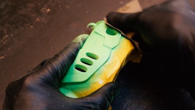 Restoration of Buzz Lightyear - Toy Story 2 Repair смотреть онлайн