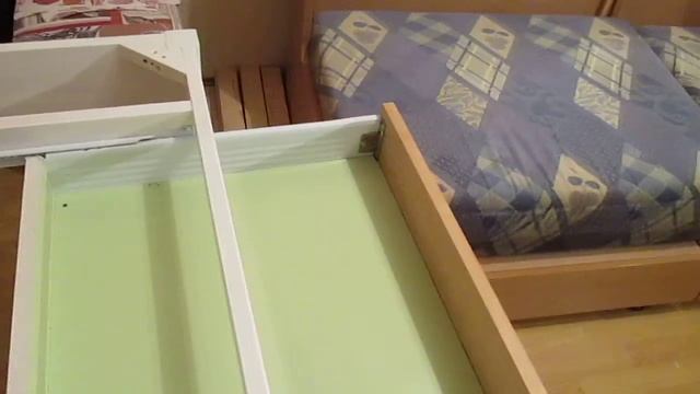 Кухонный столик.