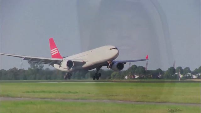 Aslı and Burak Made a Deal - Strawberry Smell Episode 1 смотреть онлайн