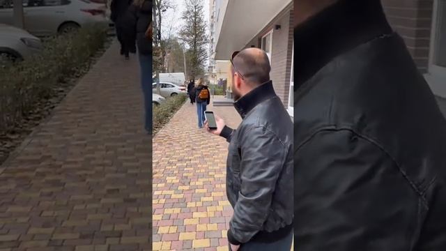 Я не знакомлюсь с незнакомыми.Прикол. смотреть онлайн