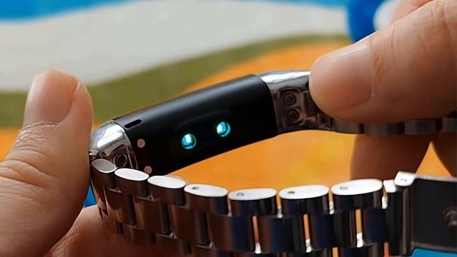 Huawei Honor Band 4 Akıllı Bileklik Detaylı Tanıtım Videosu смотреть онлайн