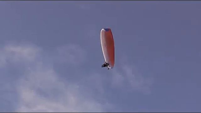 И вновь планета распахнулась для меня. Flying on paramotor смотреть онлайн