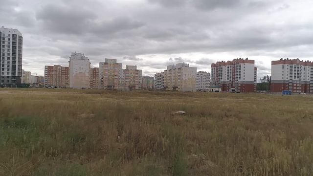 В 22 микрорайоне Солигорска завершается прокладка сетей и строительство улиц смотреть онлайн