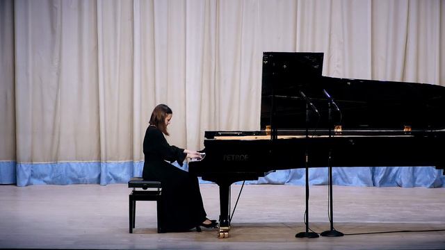 Л.В.Бетховен - Девять вариаций на тему марша Дресслера до минор смотреть онлайн