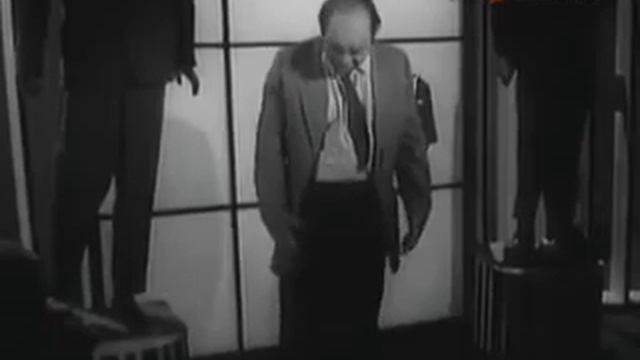 Короткие истории осторожный человек online video cutter com Медленный индивидуалист смотреть онлайн