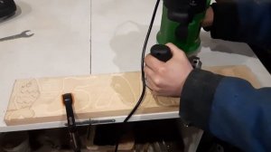 фрезерование дерева ручным фрезером