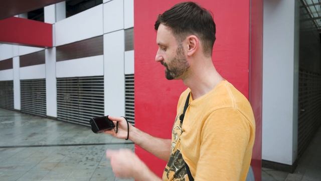 Hunting vs Fishing in Street Photography with the RICOH GR IIIx - #shootGR_Tokyo смотреть онлайн