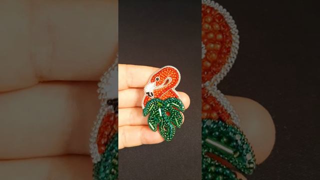 Брошь Фламинго, из бисера. Ручная работа. смотреть онлайн