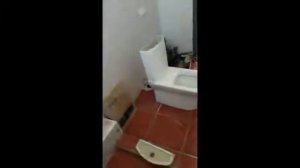 Пристенный унитаз с обычной гофрой установка