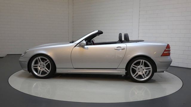 Mercedes-Benz SLK 320 V6 2003 -VIDEO- www.ERclassics.com смотреть онлайн