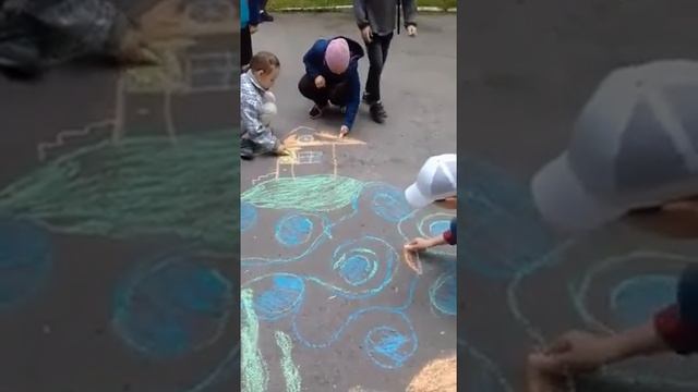 Конкурс рисунков на асфальте "Сказки А.С. Пушкина" смотреть онлайн