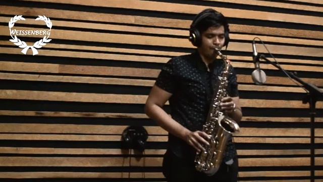 Englishman In New York (Saxophone Cover) - Seanne Yared for Weissenberg Saxophones смотреть онлайн