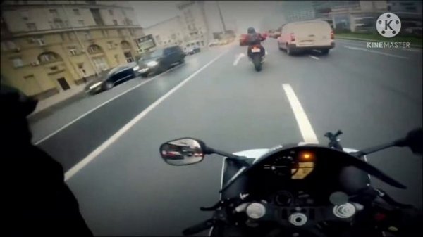 Kim Dracula-Paparazzi