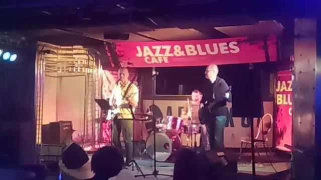 V91106-203702 смотреть онлайн