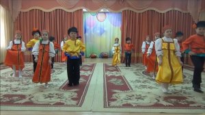 Танец "По полю - полю"