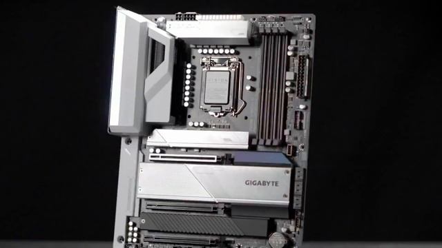 RYZEN 5 7600X - RX 7800 XT MEJORES BUILDS PARA GAMING смотреть онлайн