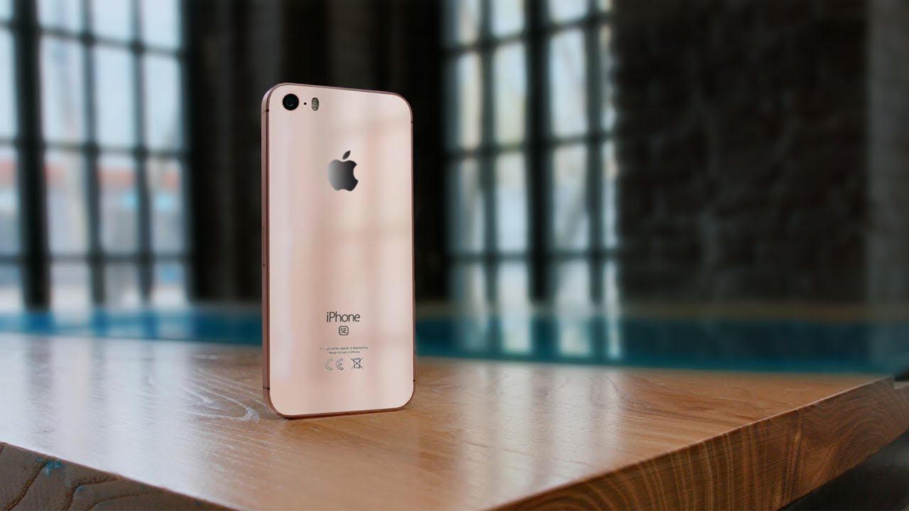iPhone SE 2: Провал? смотреть онлайн
