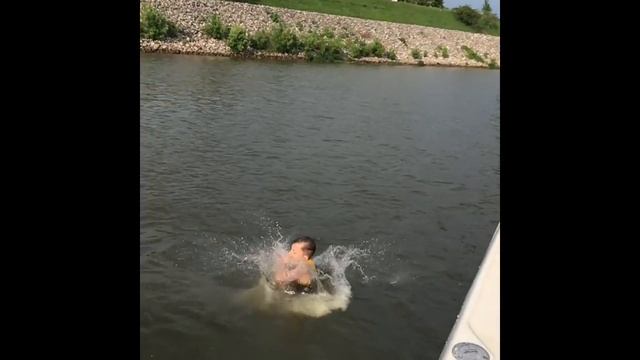 Прыжки в воду в замедленной съемке? смотреть онлайн