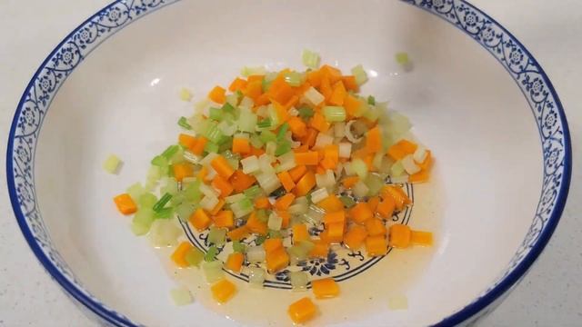 饭店的五香花生米为什么好吃？厨师长教你2个小窍门，好吃不上火。什么是五香呢？八角，桂皮，花椒，小茴香，丁香，即为五香。夏季怕上火，水煮五香花生米，清脆爽口，又特别入味，越嚼越香，是一道口感极佳的下酒 смотреть онлайн