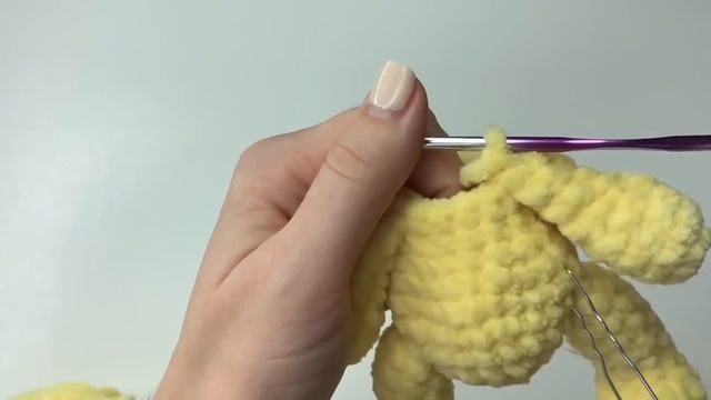 Мишка крючком за час ?// Для начинающих // Подробный мастер-класс ? смотреть онлайн