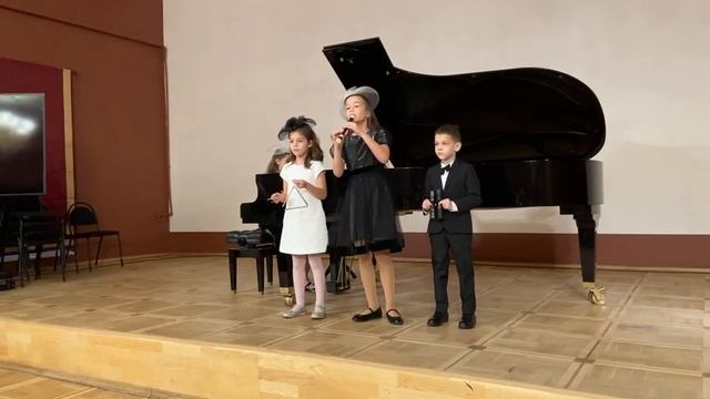 П.Чайковский. Немецкая песенка. Обработка для барочной флейты, фортепиано и перкуссия Инстр. анс. смотреть онлайн