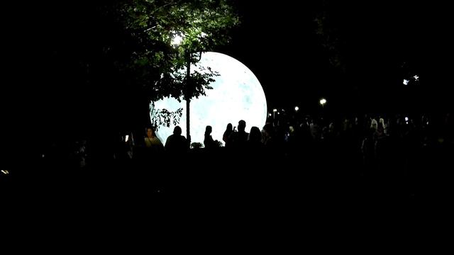 Луна в Кисловодском парке смотреть онлайн