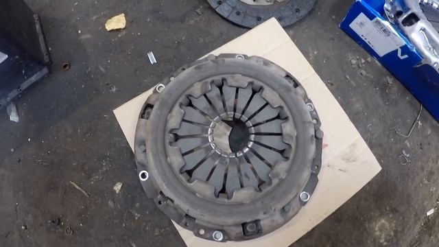 ЗАМЕНА СЦЕПЛЕНИЯ Toyota Corolla смотреть онлайн