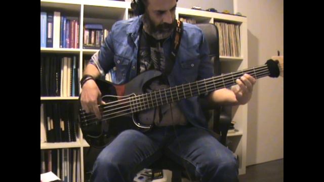 Moon Landing (Bass Cover) смотреть онлайн