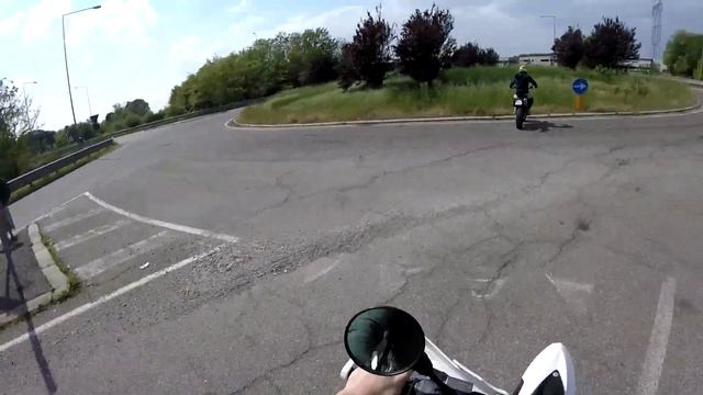 Epic Battle MX vs Enduro vs Supermoto - Insubria starts the summer смотреть онлайн