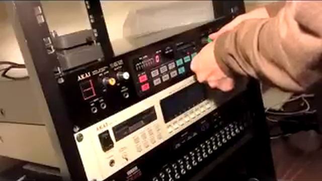 Akai S612 The Luv Chord смотреть онлайн