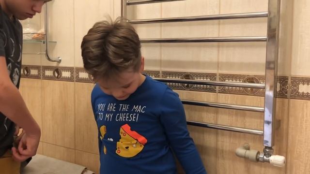 Французские бульдоги Спиридон, Шура и Лира полюбили Сёму смотреть онлайн