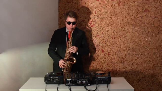 Saxophone House - Keep this fire burning (Nikita Frolov Saxophone Ninja) смотреть онлайн
