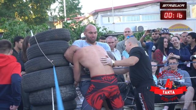 Красный Тигр против Супертяжолого мужика !!! смотреть онлайн