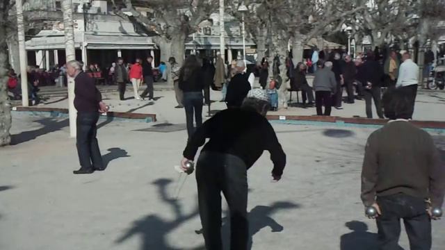 Ривьера играет в петанк смотреть онлайн