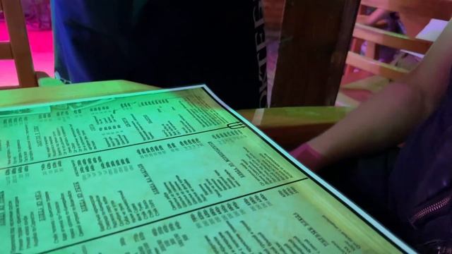 Отдыхающие массово ЕДУТ в Крым. СУДАК много людей на набережной. Показываю ВСЮ ПРАВДУ. Крым Сегодня смотреть онлайн