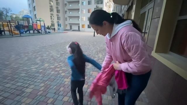 ВЛОГ КТО ВСТУПИЛ В КАКАШКУ ? ДИАНА ПРИНИМАЕТ ЖАРОПОНИЖАЮЩЕЕ 06.05.2020 смотреть онлайн
