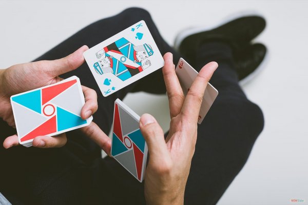 Anti-Gravity  Cardistry