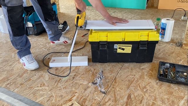 Откосы из сэндвич панелей в Сип доме !