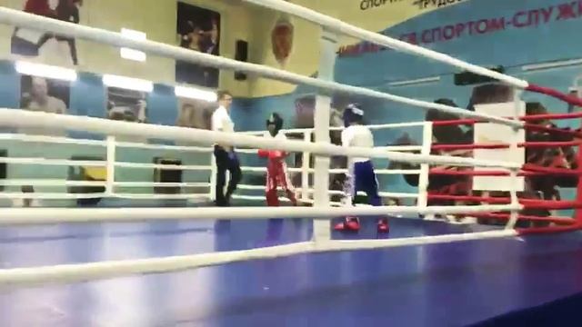 Бой Артёма Захаренков раунд 1 смотреть онлайн