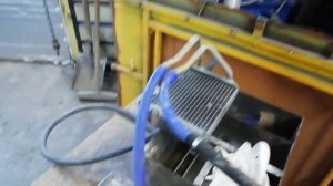 Станция для промывки радиатора печки автомобилей.