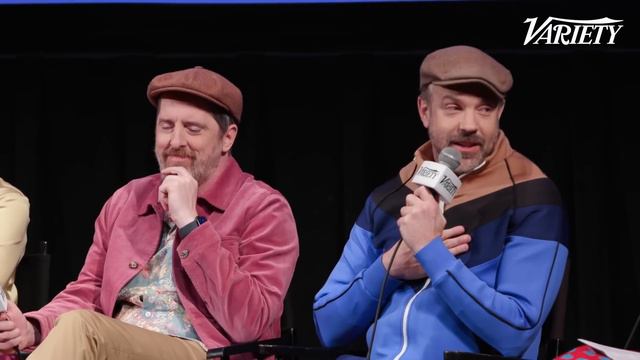 Jason Sudeikis and the Cast of 'Ted Lasso' Talk Season 3, the Character's Origin and Bad Fan Tattoo смотреть онлайн